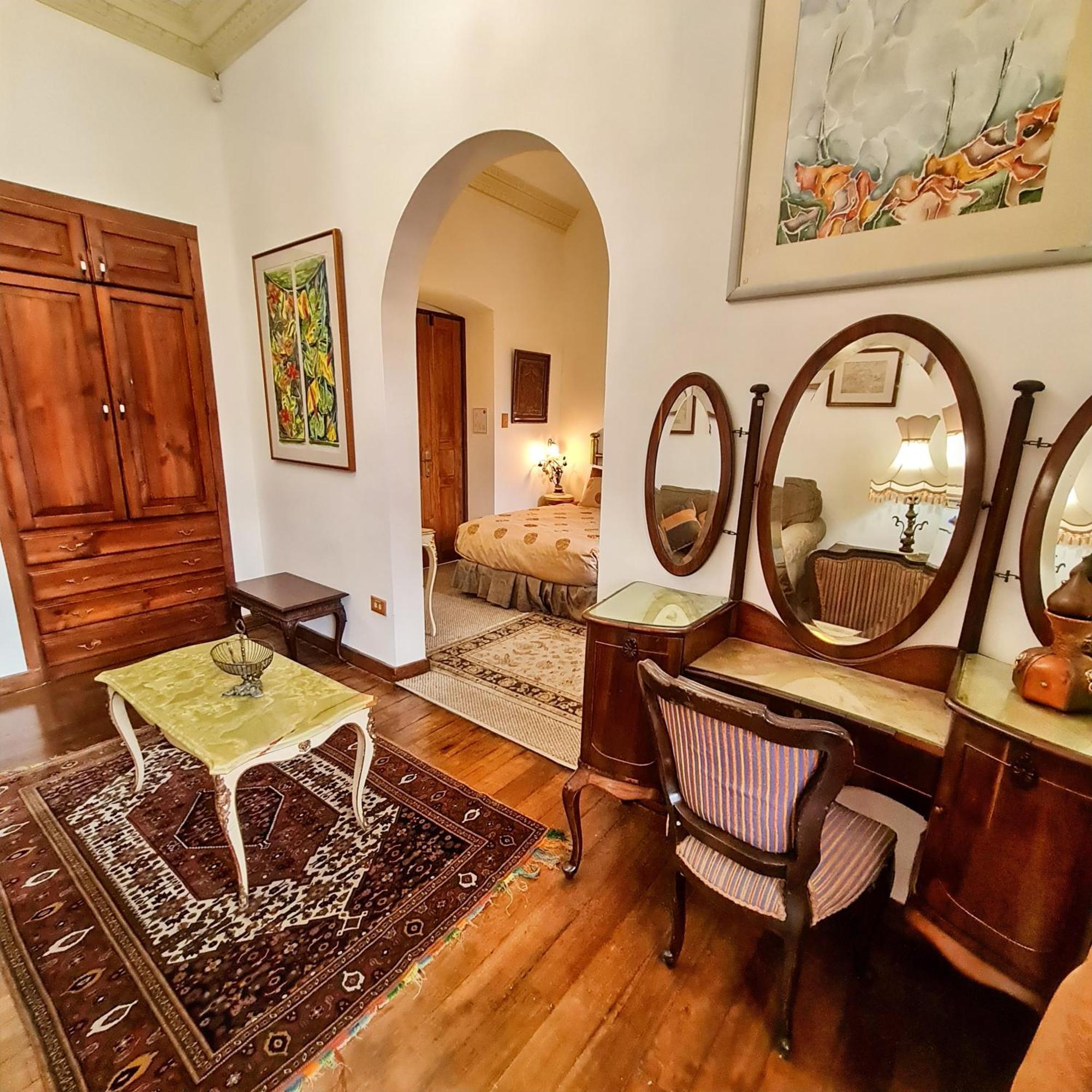 Hotel Boutique Casa San Marcos Кито Экстерьер фото
