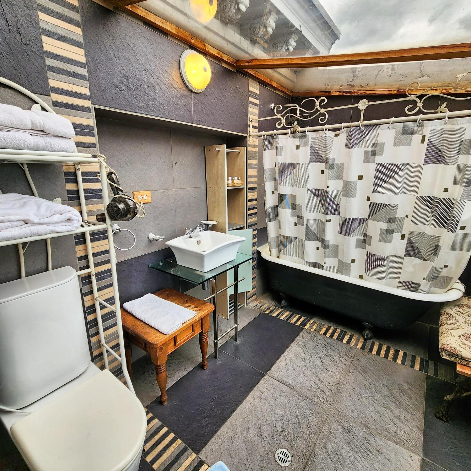 Hotel Boutique Casa San Marcos Кито Экстерьер фото