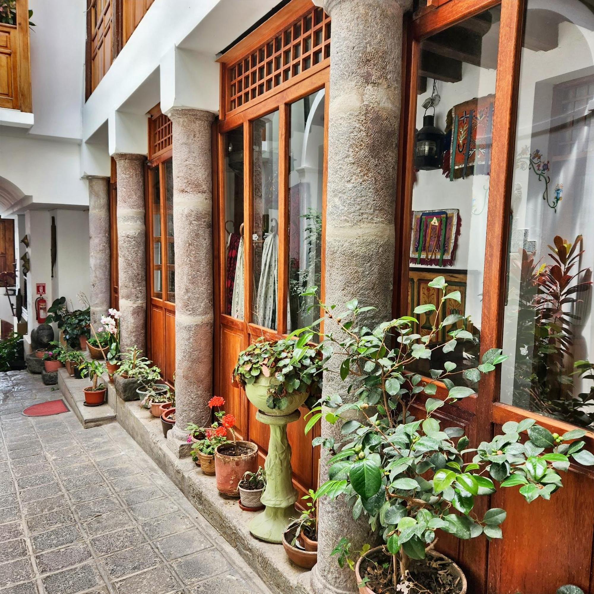 Hotel Boutique Casa San Marcos Кито Экстерьер фото