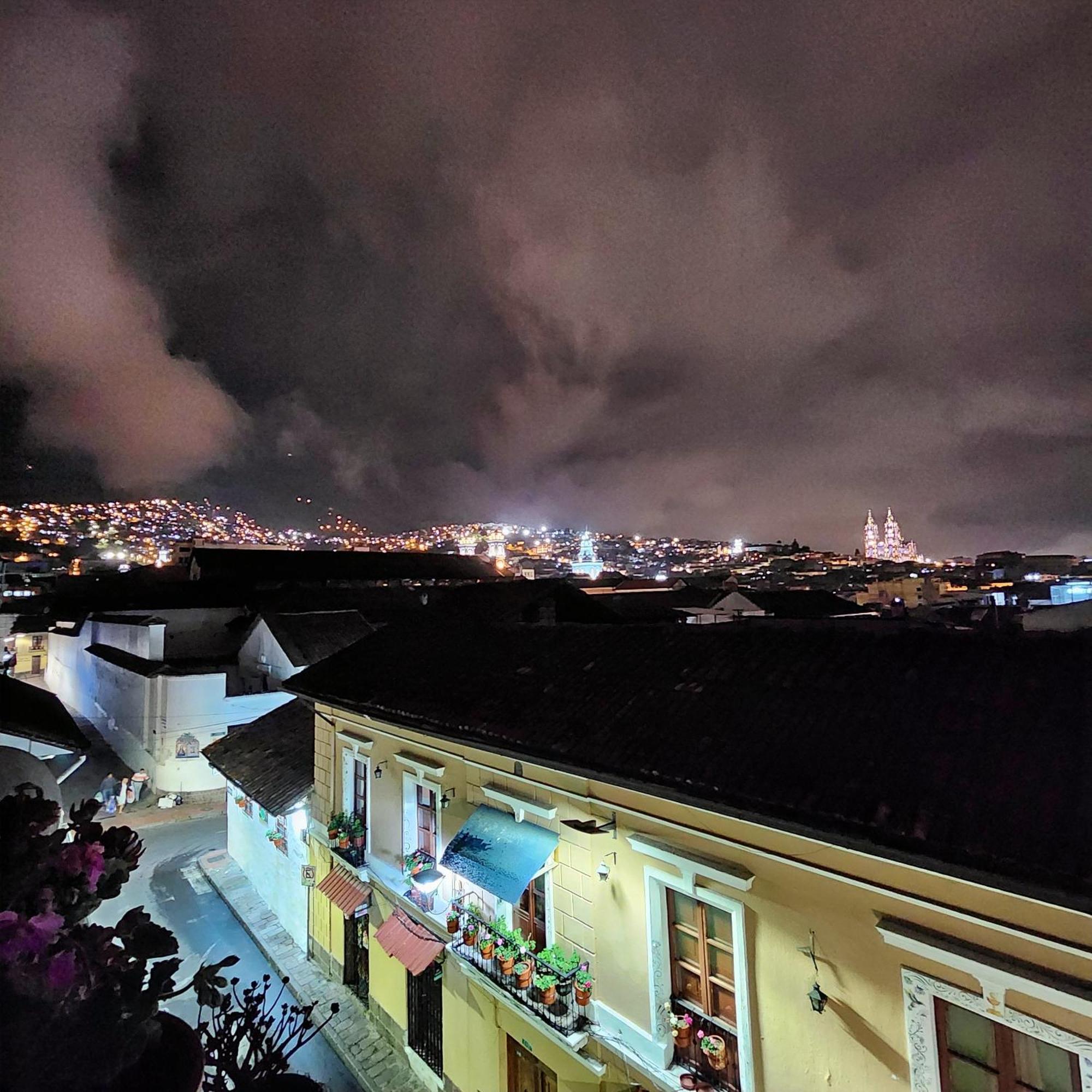 Hotel Boutique Casa San Marcos Кито Экстерьер фото