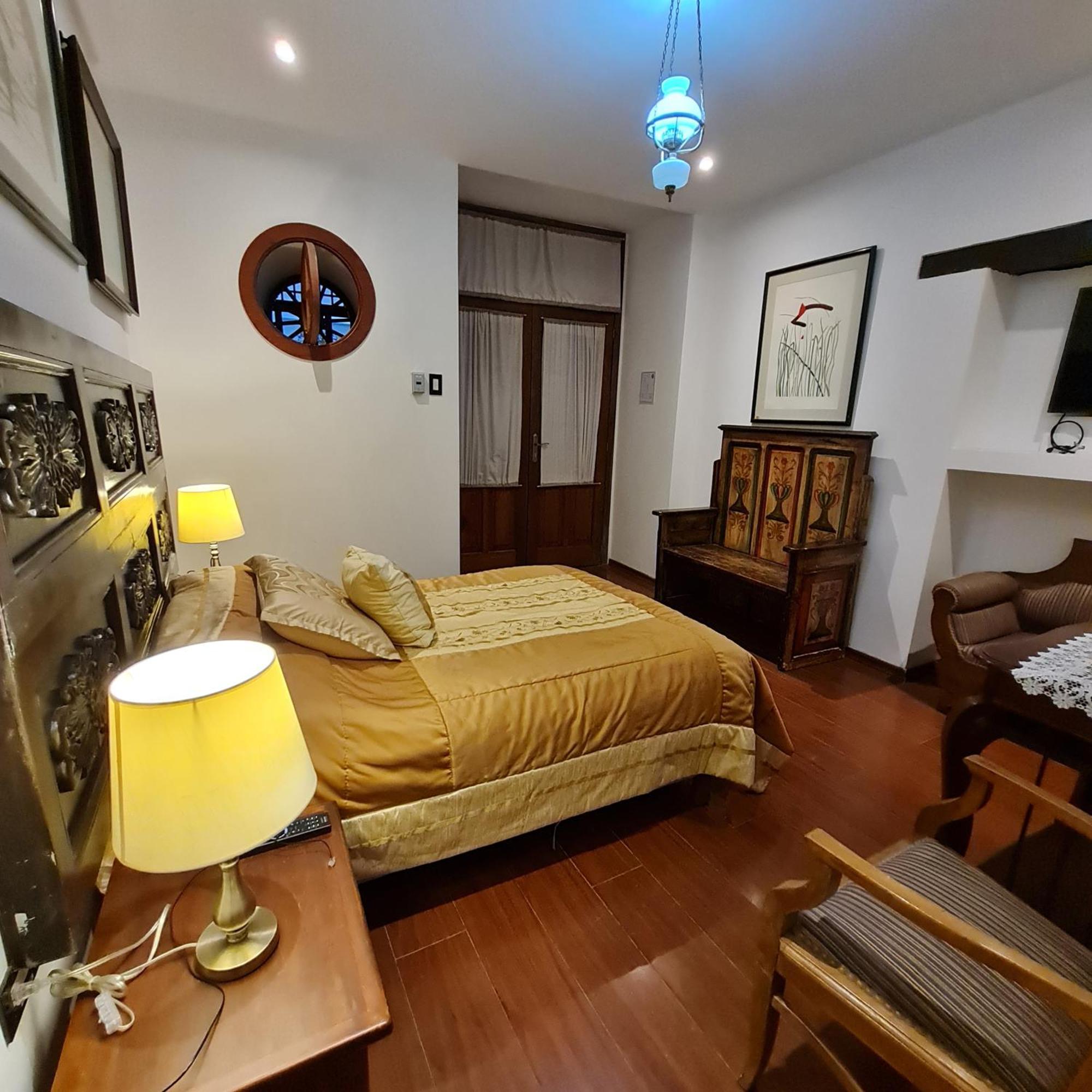 Hotel Boutique Casa San Marcos Кито Экстерьер фото